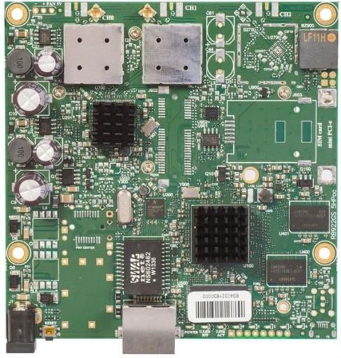 Obrázek MikroTik RouterBOARD RB911G-5HPacD, 720MHz CPU, 128MB RAM, 1x LAN, integr. 5GHz Wi-Fi, 30dBm, 802.11a/n/ac, vč. L3