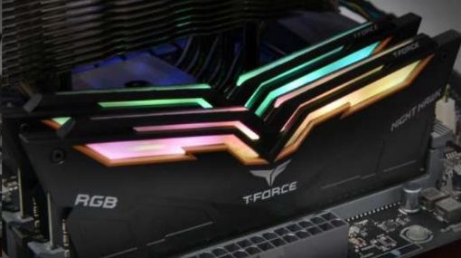 Obrázek DIMM DDR4 32GB 3200MHz, CL16, (KIT 2x16GB), T-FORCE Night Hawk RGB (Black)